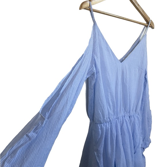 LF Seek Blue Cold Shoulder Romper - Picture 3 of 8